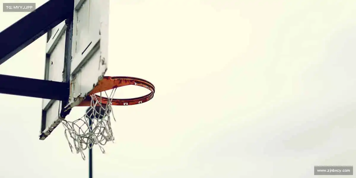 米兰🚴♂️风在前,无惧挑战;心向远,永不止步!一起踏上运动征程~